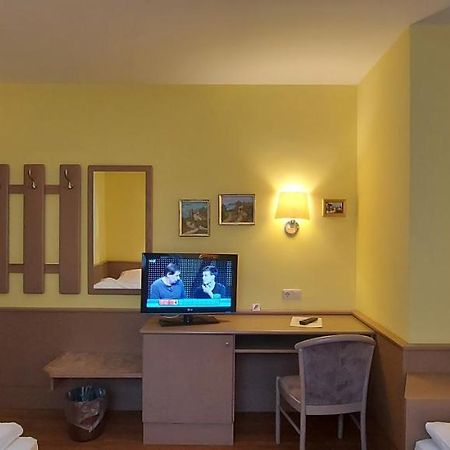 Hotel Astoria Bergrheinfeld Extérieur photo